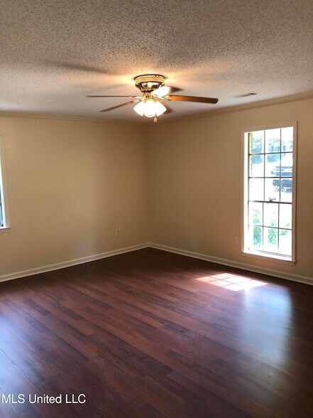 Building Photo - 8341 Old Forge Rd