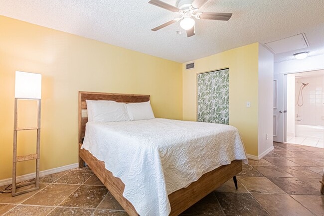 Building Photo - End-Unit 3-Bed Condo Near Downtown Naples & Beaches | Gated Resort-Style Community