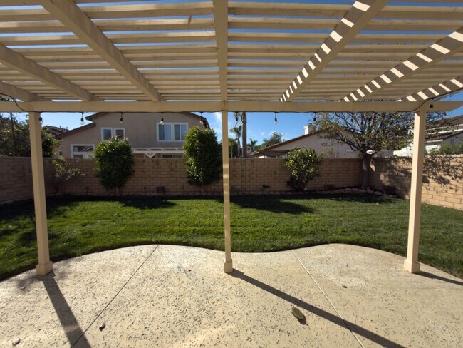 Building Photo - Beautiful home near La Mariposa Elementary School in Camarillo