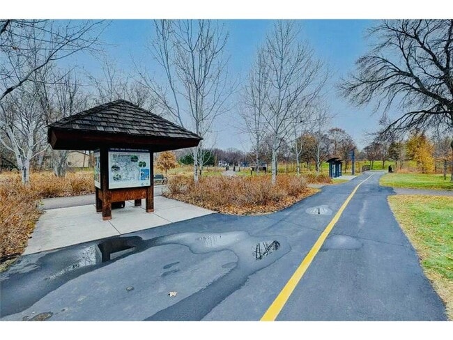 Building Photo - 932 Westbrooke Way