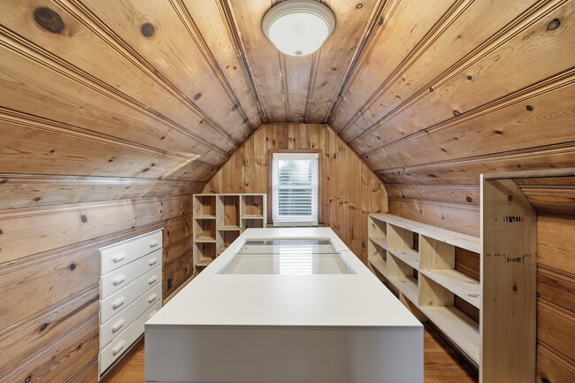 Building Photo - 130 Haven Dr