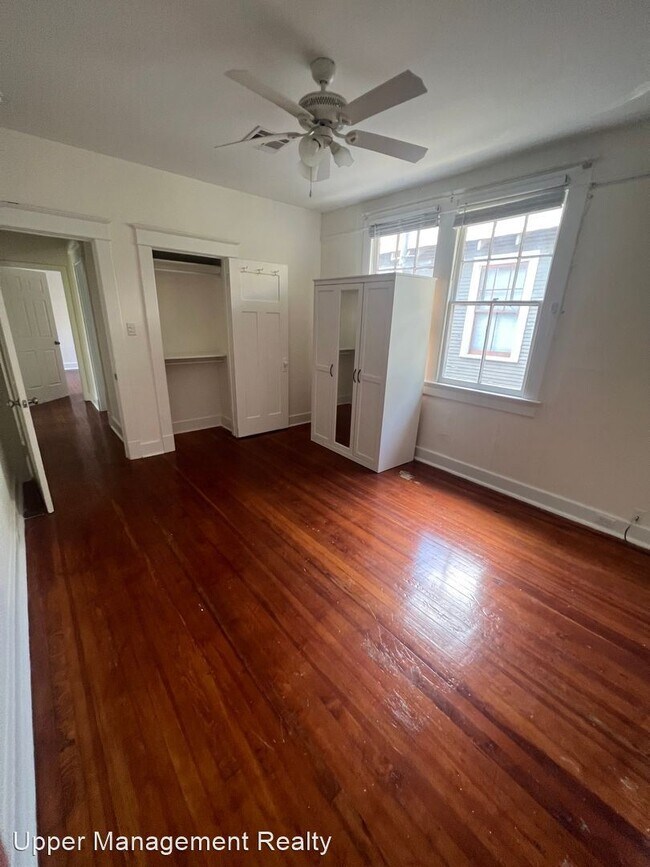 Building Photo - 4 br, 2 bath Apartment - 1531 - 1533 Lower...