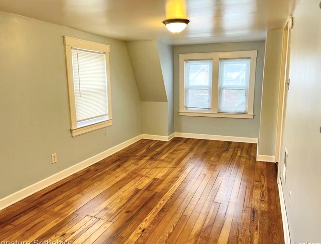 Bedroom 2 with hardwood floors - 1256 Franklin Rd