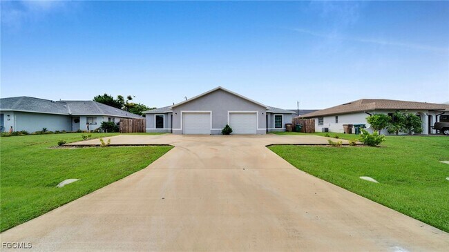 Building Photo - 1411-1413 Academy Blvd