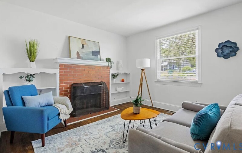 Building Photo - 2303 Parkside Ave