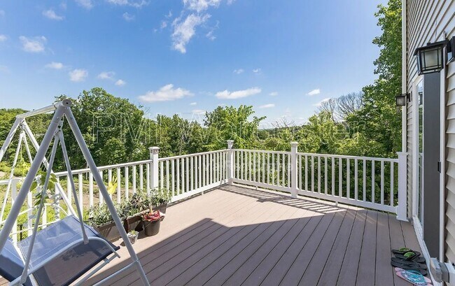 Building Photo - 1 Sourwood Cir