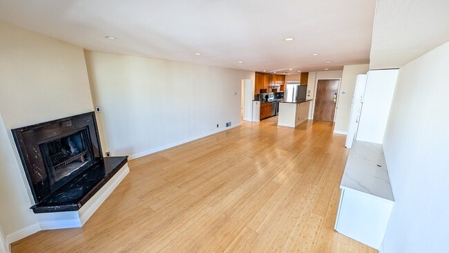 Building Photo - 3321 26th St