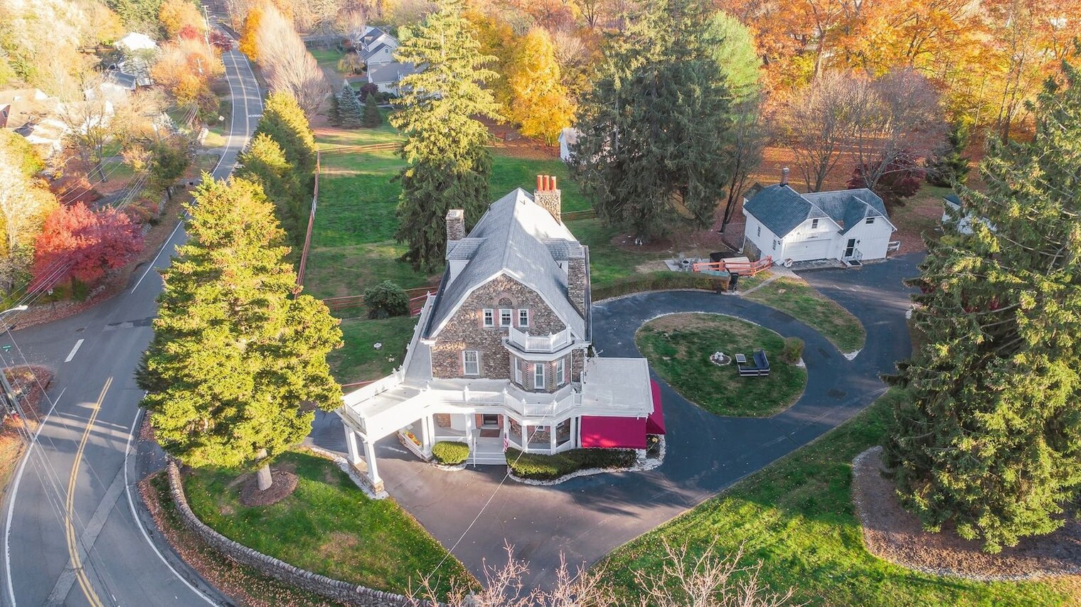 Building Photo - 64 Montebello Rd