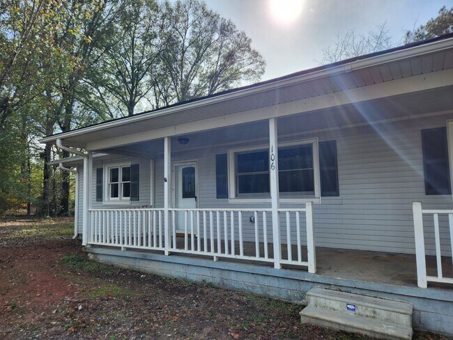 Building Photo - 106 Hanks Dr