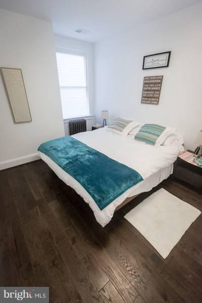 Building Photo - 1890 Ontario Pl NW