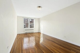 Building Photo - 2104 Holland Ave