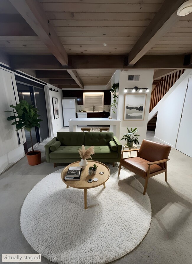 Building Photo - 902 F St