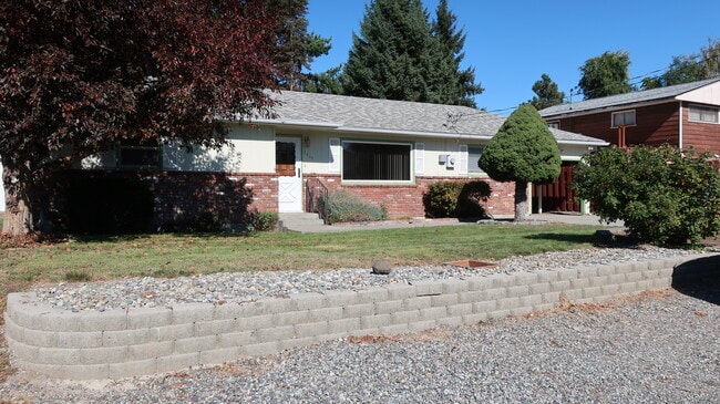 Building Photo - 1451 Tedford St SE