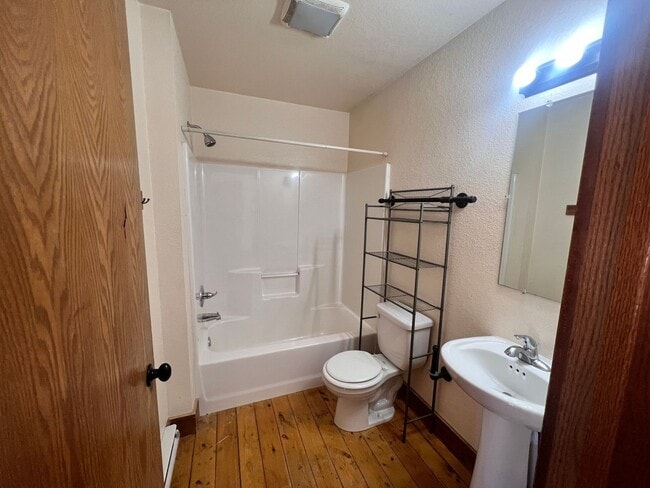 Building Photo - 938 St Joe St