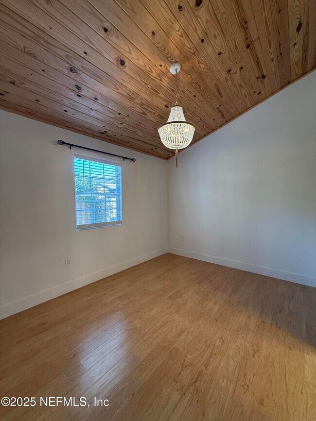 Building Photo - 78 Lincoln St