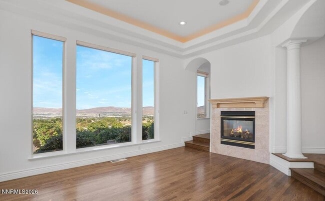 Building Photo - 4690 Aberfeldy Rd