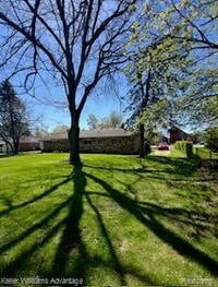 Building Photo - 206 N John St