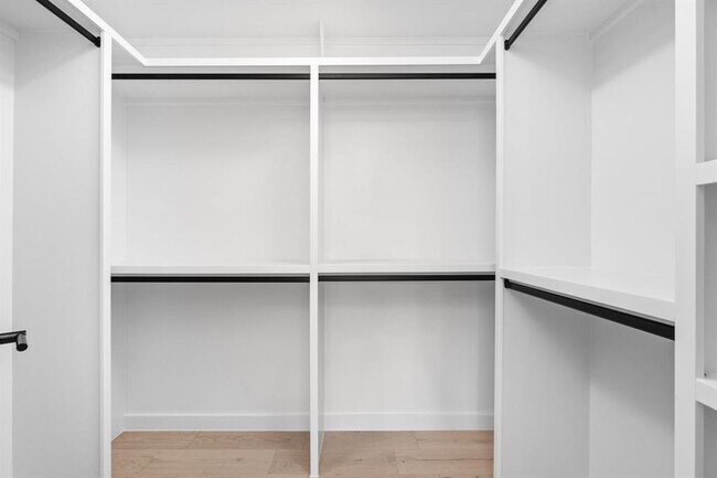 Building Photo - 2917 Lyons Rd