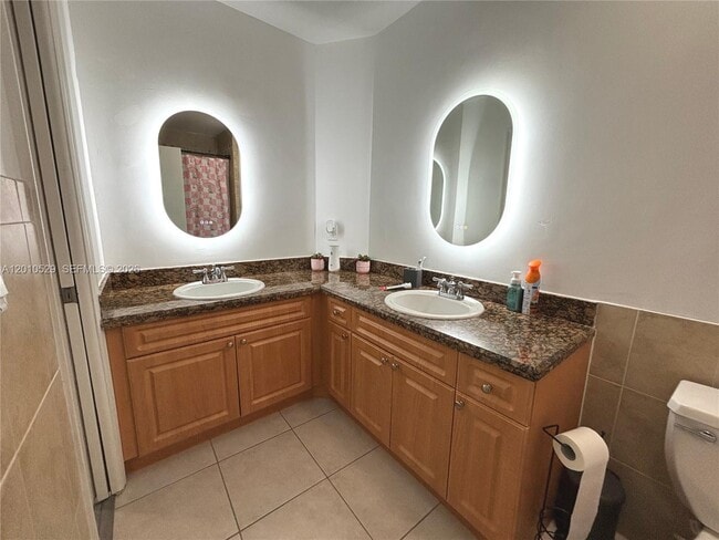 Building Photo - 3859 Coral Tree Cir
