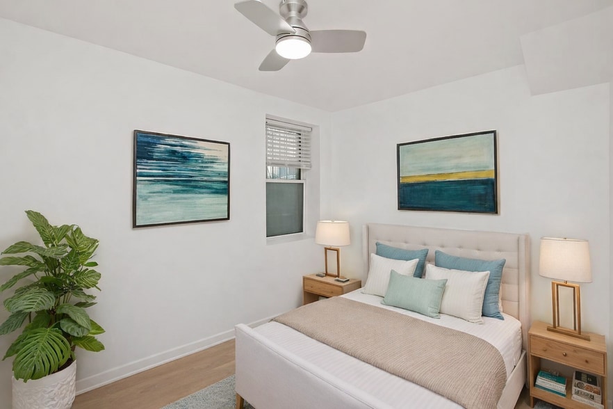 Building Photo - 1739 W Beach Ave