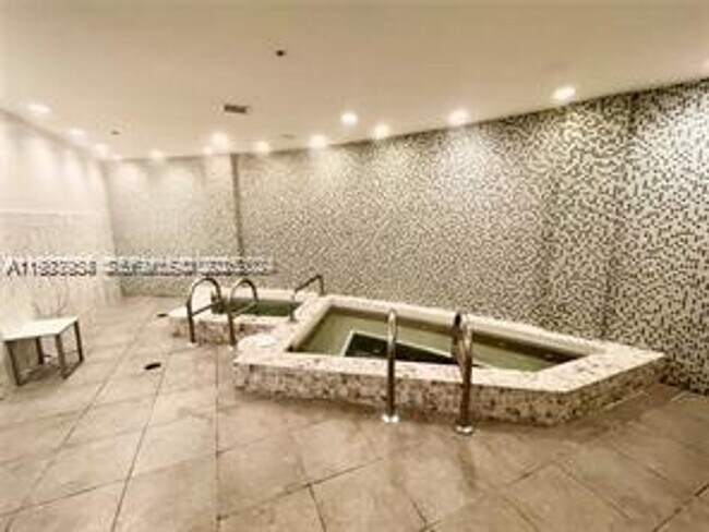 Building Photo - 253 NE 2nd St