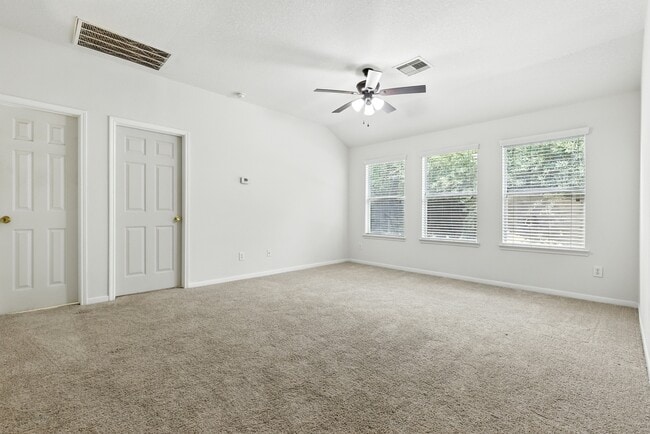 Building Photo - 18607 Camellia Dale tr