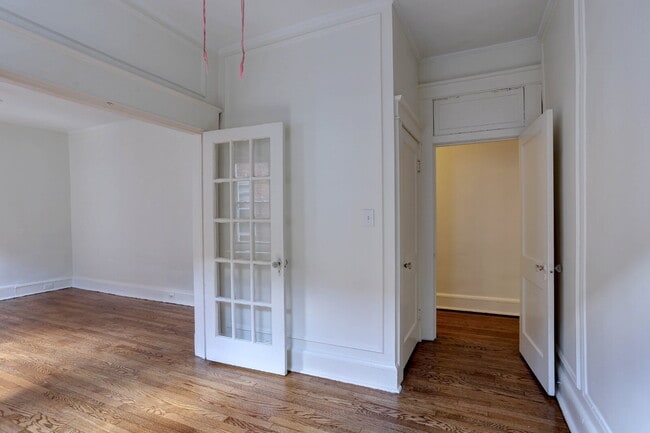 Building Photo - 3BD/1BA: Stunning Duplex in Baltimore City
