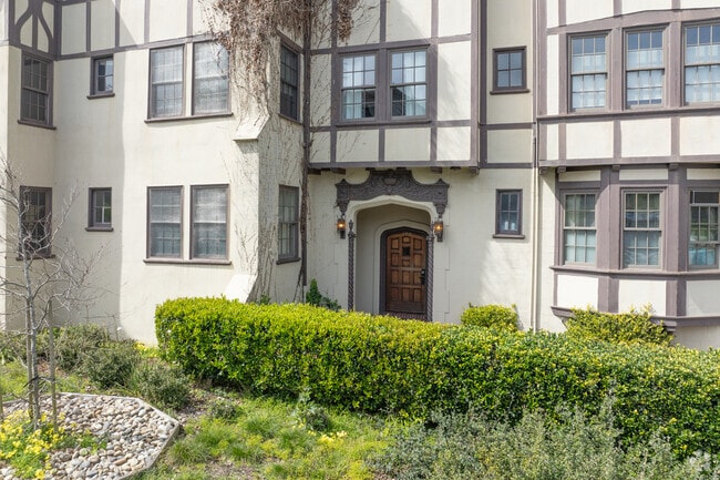 Building Photo - 350 Laguna Honda Blvd