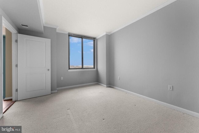 Building Photo - 851 N Glebe Rd