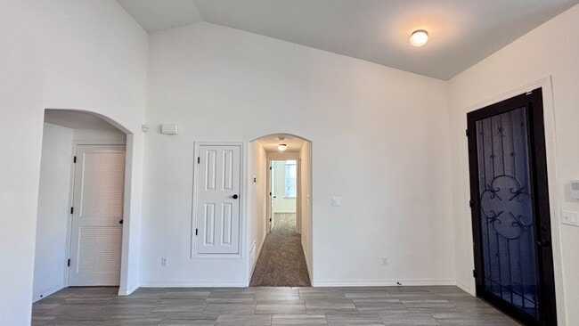 Building Photo - 12821 Rock Cliff Ave