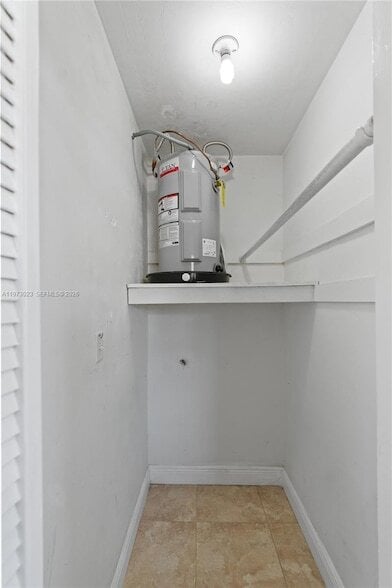 Building Photo - 6406 W Flagler St