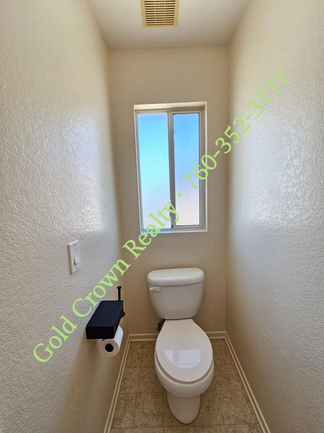 Building Photo - Parkside Estates Home for Rent- Brawley