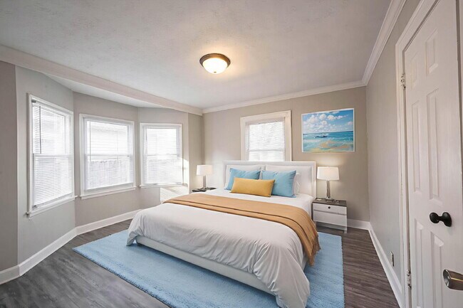 Building Photo - "Charming 3-Bedroom Haven with Spacious Living in Indianapolis – 2,190 Sq Ft of Comfort!"