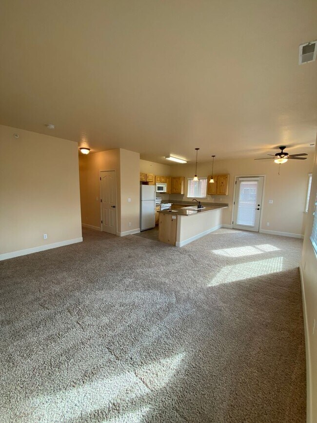 Building Photo - PHEASANT RUN CONDO (PR#37)