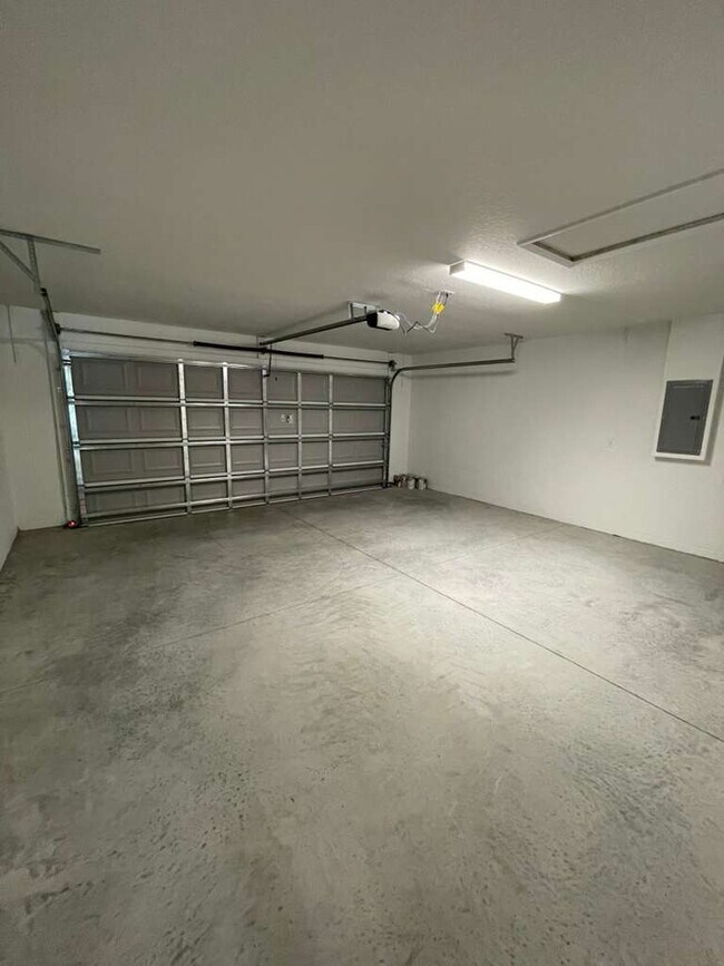 Building Photo - ***Move-in Special rest of April Free rent****Beautiful brand-new construction 3-bedroom, 2-bathr...