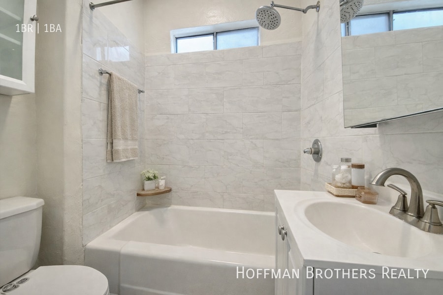 Building Photo - 8517 Horner St