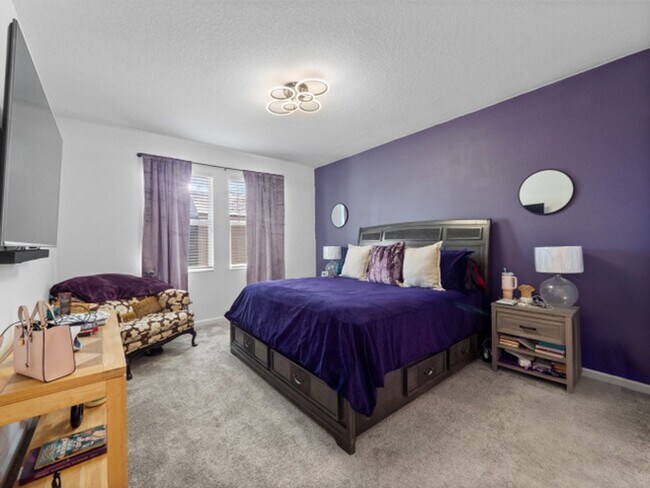 Building Photo - Listing Agent: Jose Solis, La Rosa Lake No...