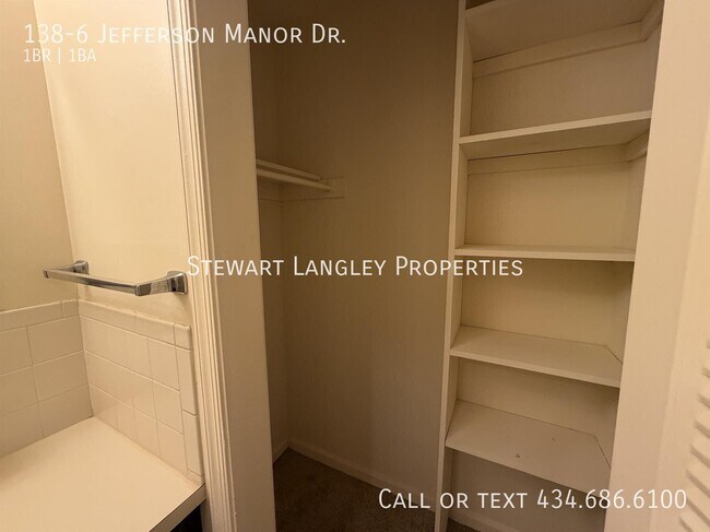 Building Photo - 138-6 Jefferson Manor Dr.-