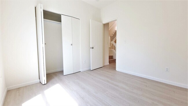 Building Photo - 624 Atherton Pl