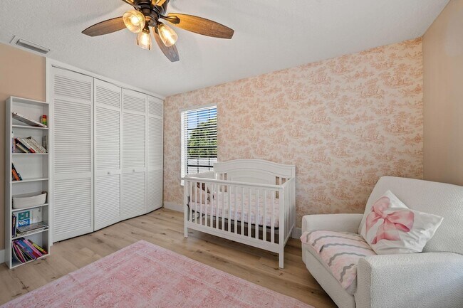 Building Photo - 864 Whippoorwill Row