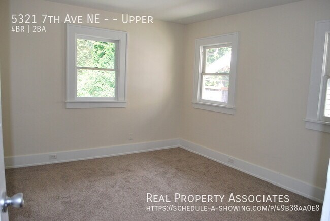 Building Photo - 5321 7th Ave NE