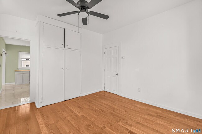 Building Photo - 1504 Iranistan Ave