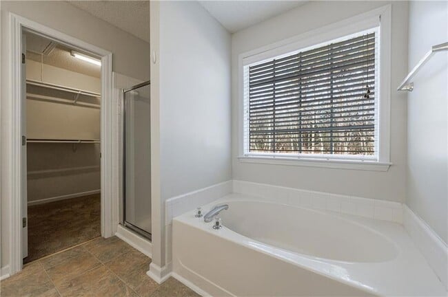 Building Photo - 2819 Ashleigh Ln