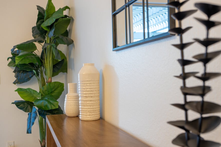 Building Photo - 5244 Edge Park Way