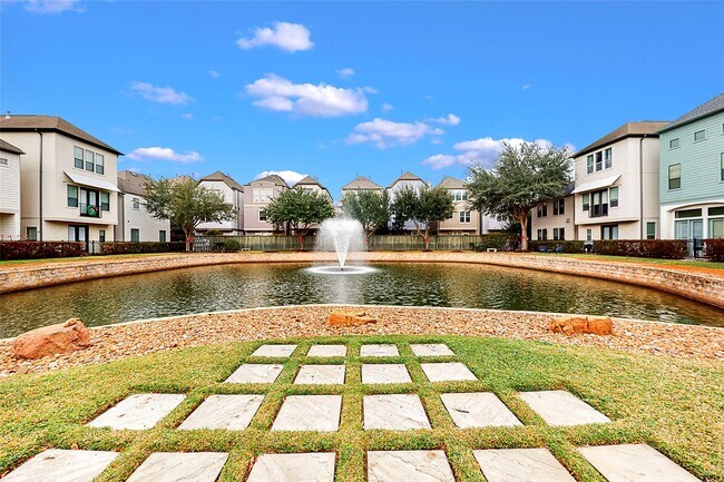 Building Photo - 11025 Sherwood Grv