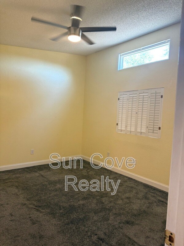 Building Photo - 6361 92nd Pl N