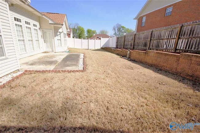 Building Photo - 209 Bridgeway Cir