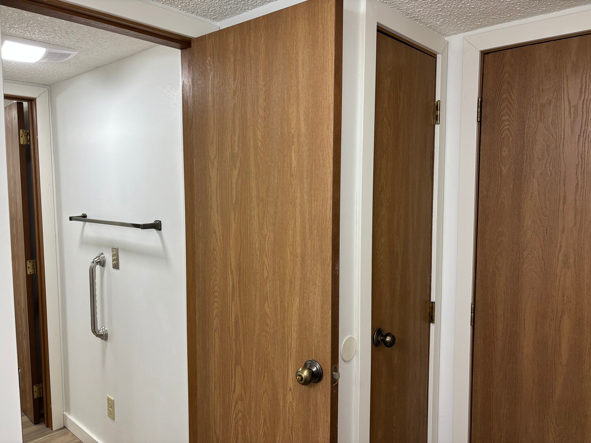 Building Photo - 2360 Wapakoneta Ave