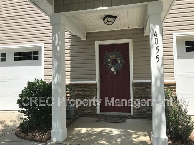 Building Photo - 4055 Hartland St