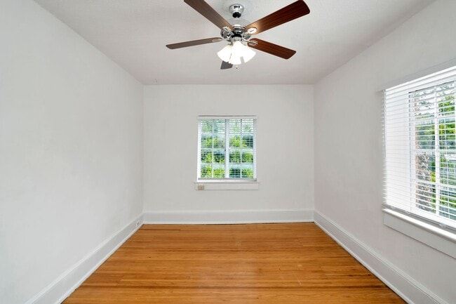 Interior Photo - Montrose and Montclair